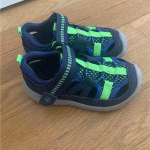 Stride rite sandals size 6W